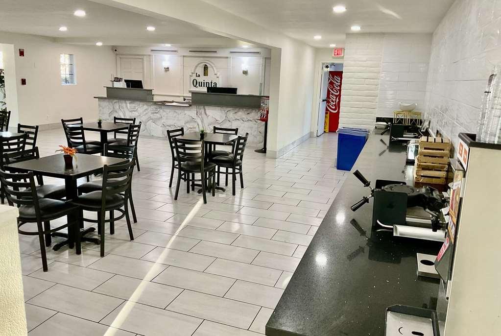 La Quinta Inn By Wyndham Stockton Konforlar fotoğraf